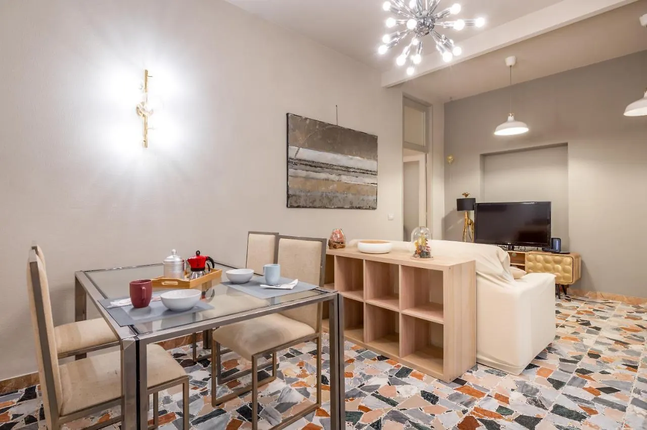 Book Now! Apt A 1 Min Walk From Duomo Of Parma