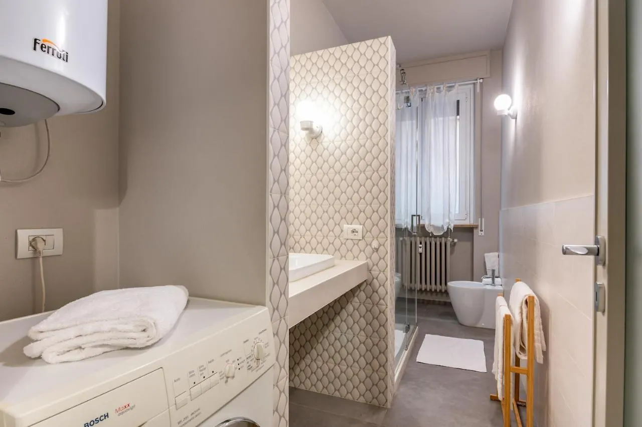 Book Now! Apt A 1 Min Walk From Duomo Of Parma Italy