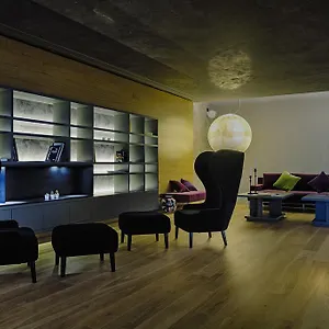 4* Hotel Link124
